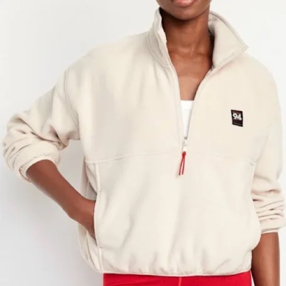Women’s Old Navy 94 Retro Fleece Cream Quarter-Zip Pullover with Red Accents